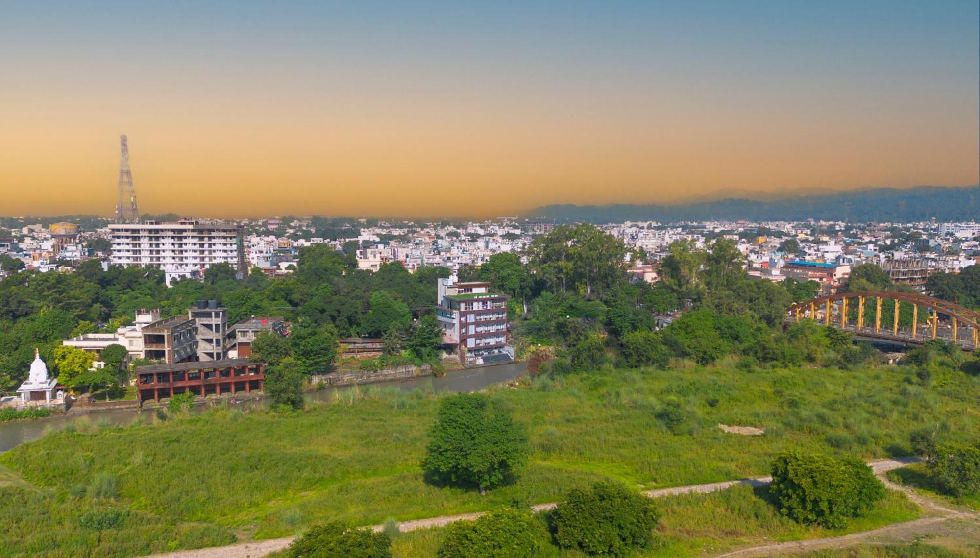 Sukoon By The Ganges - A Riverside Retreat Haridwar Ngoại thất bức ảnh